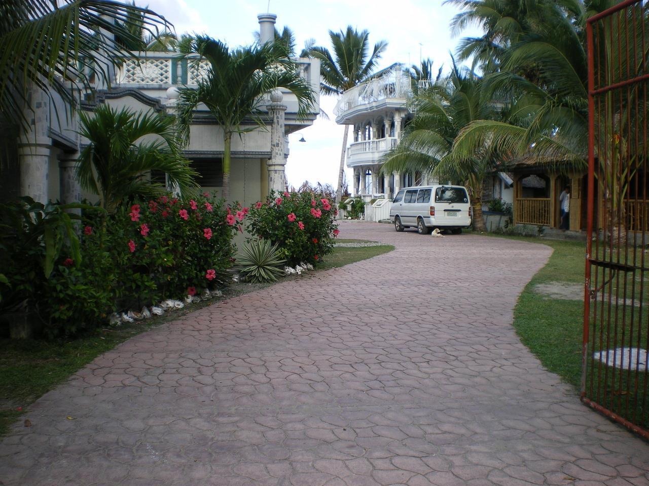 The Wave Beach Resort Kalibo Exterior foto